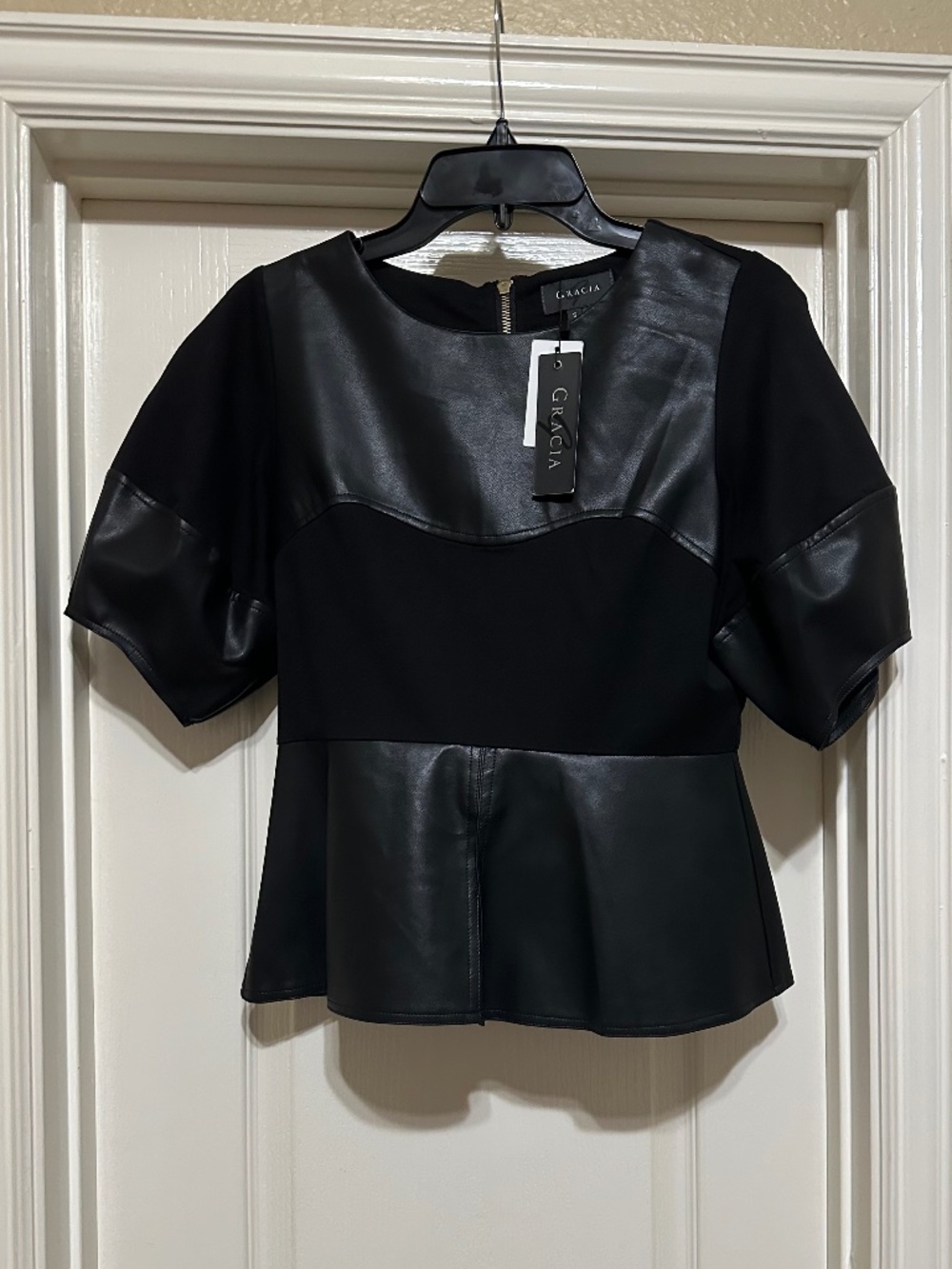GRACIA Faux Leather Black Top Puffy Sleeves  S